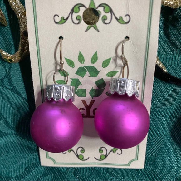 🎄 New Christmas Bulb Earrings & Necklace - Picture 2 of 9